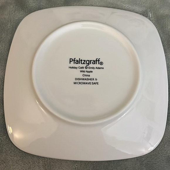 Pfaltzgraff, Holiday Cafe, 6 Appetizer Plates - Picture 4 of 5